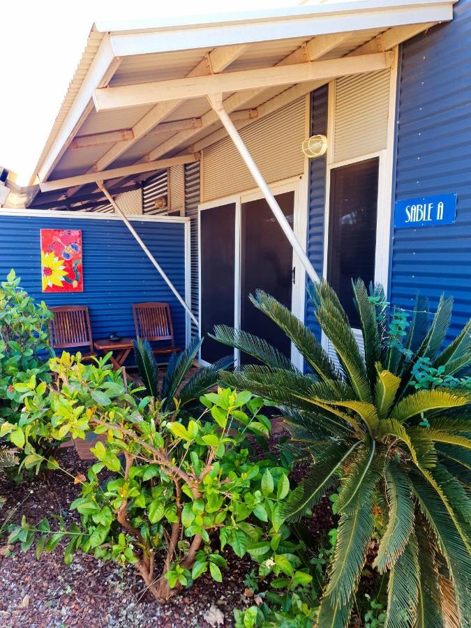 Samson Beach Chalets Point Samson Bagian luar foto