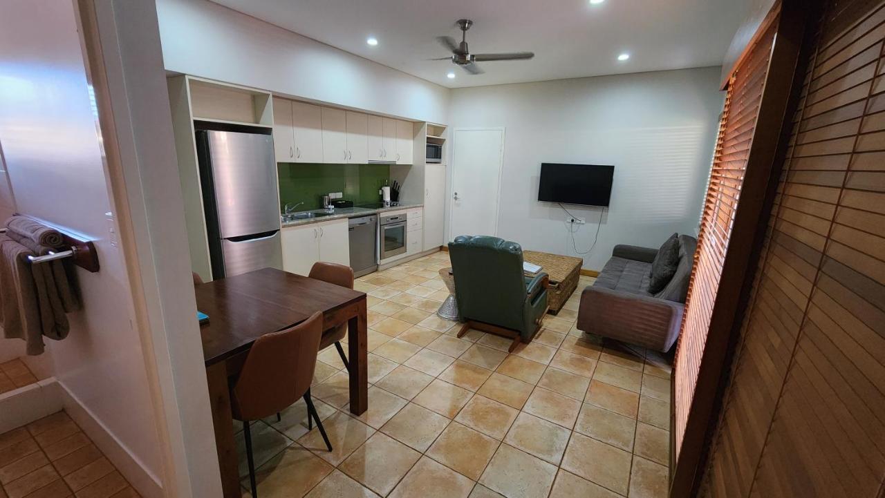 Samson Beach Chalets Point Samson Bagian luar foto